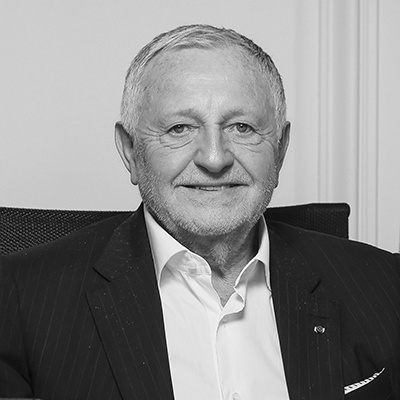 ©Thomas Padilla/Agence1827 ; Lyon le 15/05/2025 ; Portrait de Jean Michel Aulas dans son bureau.